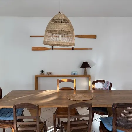 Maison Familiale Proche De La *