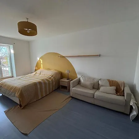 Maison Familiale Proche De La